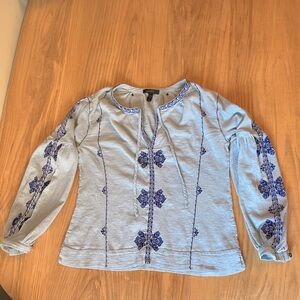 J.Crew sz 2 blue flowy boho blouse with beautiful embroidery